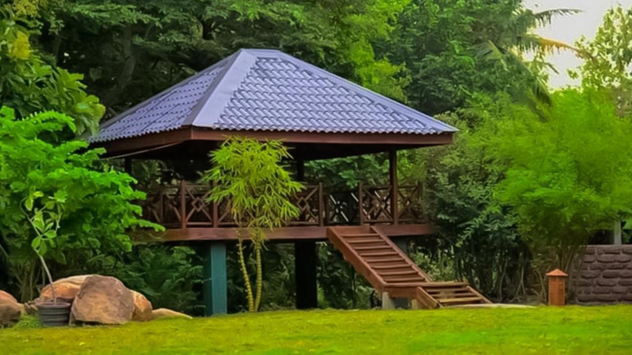 Silver Crown Nature Resort Kombichankulama Extérieur photo