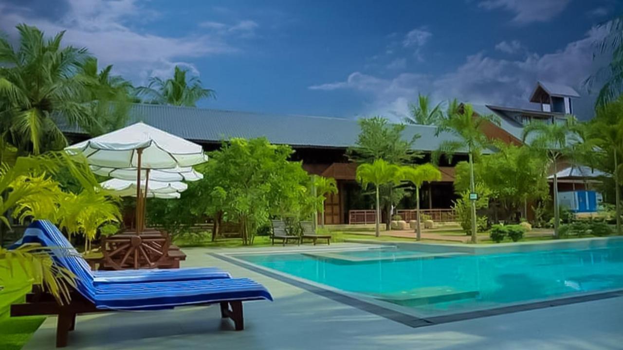 Silver Crown Nature Resort Kombichankulama Extérieur photo