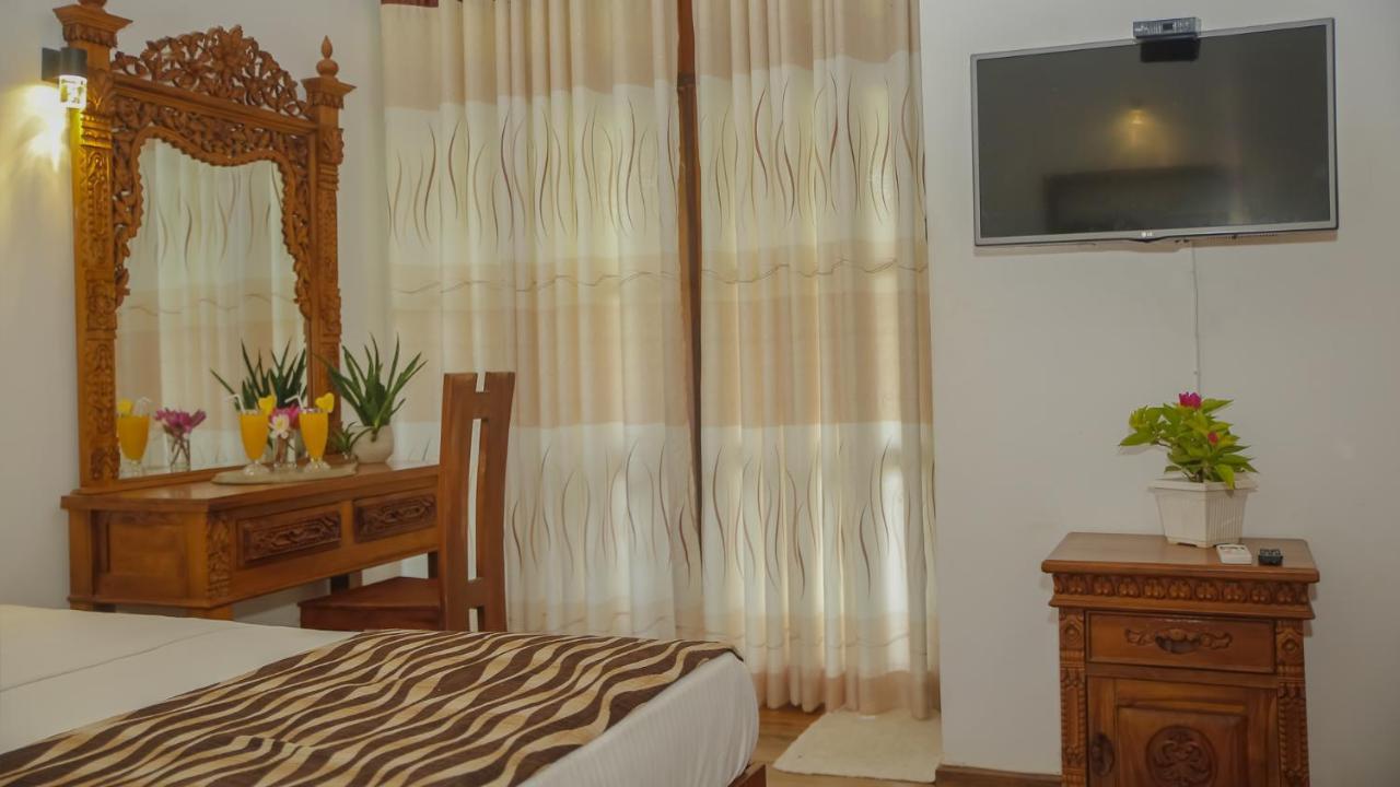 Silver Crown Nature Resort Kombichankulama Extérieur photo