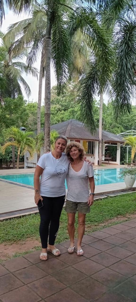 Silver Crown Nature Resort Kombichankulama Extérieur photo